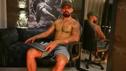 Snapshot of dann_saenz chatting on January 11, 2026, 3:50 pm Dann saenz online show from January 11, 2026, 3:50 pm