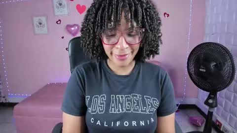 Snapshot of danna_berry chatting on March 5, 2025, 3:40 pm DannaBerry online show from March 5, 2025, 3:40 pm