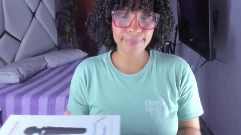 Snapshot of danna_berry chatting on October 10, 2025, 6:07 pm DannaBerry online show from October 10, 2025, 6:07 pm