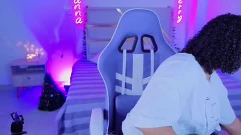 Snapshot of danna_berry chatting on January 7, 2026, 2:30 pm DannaBerry online show from January 7, 2026, 2:30 pm