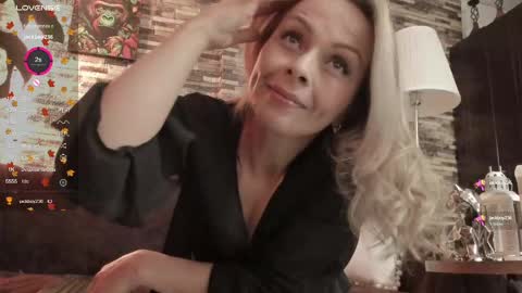 Snapshot of danna_johnson2 chatting on February 26, 2025, 9:58 pm natalia online show from February 26, 2025, 9:58 pm