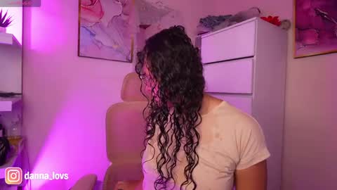 Danna Lovs online show from May 25, 2026, 2:23 pm