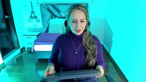 Snapshot of danna_martinezz chatting on December 6, 2024, 5:33 pm Danna martinezz online show from December 6, 2024, 5:33 pm