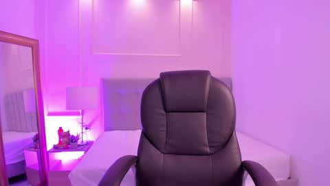 Snapshot of danna_palmeth chatting on October 18, 2025, 3:20 am danna_palmeth online show from October 18, 2025, 3:20 am