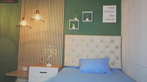 Snapshot of danna_peters chatting on January 5, 2026, 8:01 pm danna_peters online show from January 5, 2026, 8:01 pm