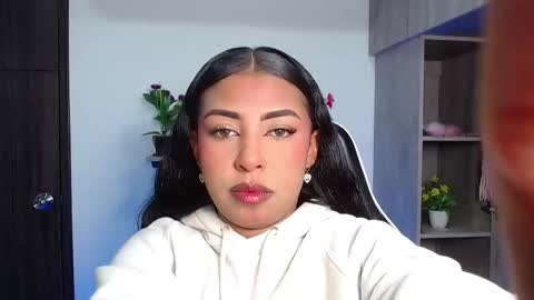 Danna online show from October 17, 2025, 9:23 am