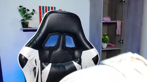 Danna online show from October 29, 2025, 9:00 am