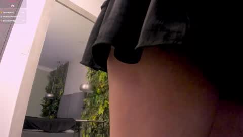    online show from November 30, 2025, 3:38 pm