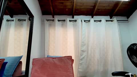 Danna Berlin  online show from February 1, 2025, 7:23 pm