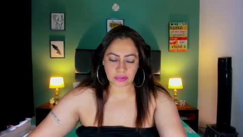 Snapshot of dannaboobsx chatting on February 8, 2026, 7:06 pm Hilary online show from February 8, 2026, 7:06 pm