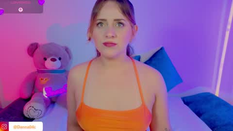 Snapshot of dannacouper_ chatting on May 6, 2026, 6:35 pm Danna online show from May 6, 2026, 6:35 pm