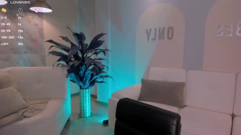 Snapshot of dannacruz_ chatting on December 28, 2024, 7:01 pm Danna Cruz online show from December 28, 2024, 7:01 pm