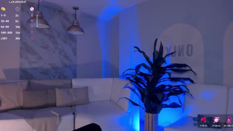 Snapshot of dannacruz_ chatting on February 18, 2025, 10:58 pm Danna Cruz online show from February 18, 2025, 10:58 pm