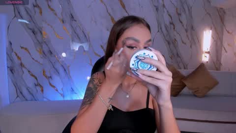 Snapshot of dannacruz_ chatting on November 14, 2025, 7:23 pm Danna Cruz online show from November 14, 2025, 7:23 pm