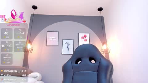 Danna online show from November 30, 2025, 1:20 am