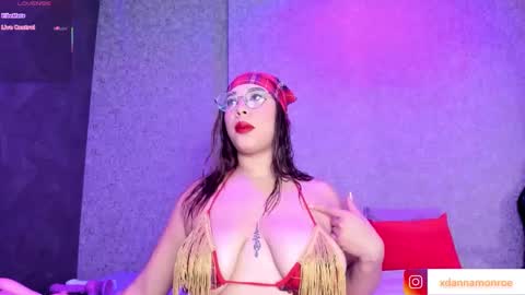 Danna Monroe  online show from November 28, 2025, 11:35 am