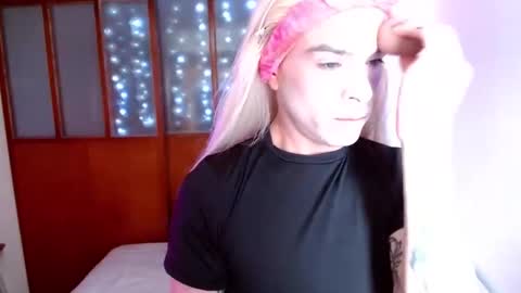 Snapshot of dannihotboy02 chatting on February 21, 2026, 7:15 pm danni online show from February 21, 2026, 7:15 pm