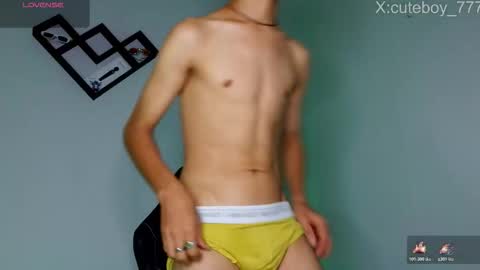 Snapshot of danny777_ chatting on November 12, 2025, 2:23 am Danny online show from November 12, 2025, 2:23 am