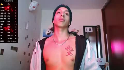 phantom555 online show from December 20, 2025, 7:21 pm