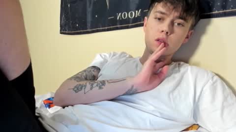 Snapshot of danny_love01 chatting on December 19, 2024, 6:01 pm danny online show from December 19, 2024, 6:01 pm
