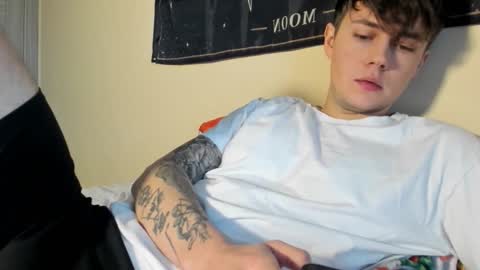 Snapshot of danny_love01 chatting on December 20, 2024, 12:27 pm danny online show from December 20, 2024, 12:27 pm