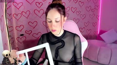 Snapshot of danny_s22 chatting on November 5, 2025, 1:33 pm Danny online show from November 5, 2025, 1:33 pm