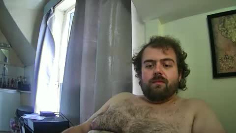 Snapshot of dannyb0y95 chatting on October 4, 2025, 2:04 pm Danny online show from October 4, 2025, 2:04 pm