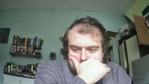 Snapshot of dannyb0y95 chatting on December 5, 2025, 10:57 am Danny online show from December 5, 2025, 10:57 am