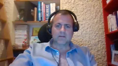 danparis91 online show from April 9, 2026, 10:37 pm