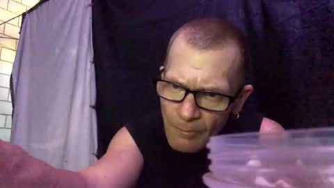 Snapshot of dansone21 chatting on September 19, 2025, 4:47 am dansone21 online show from September 19, 2025, 4:47 am
