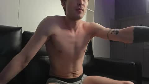 Dante and Ray online show from December 22, 2025, 1:35 am