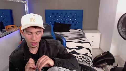 Snapshot of dante_tompson chatting on February 11, 2025, 1:20 pm Dante online show from February 11, 2025, 1:20 pm