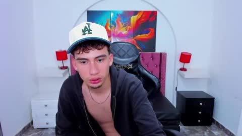 Snapshot of dante_tompson chatting on March 7, 2025, 6:33 pm Dante online show from March 7, 2025, 6:33 pm