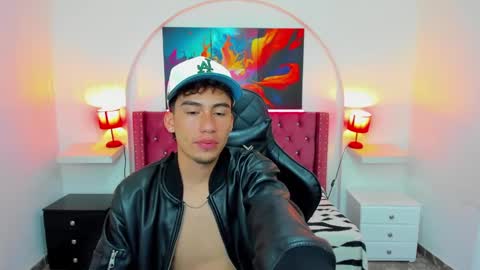 Snapshot of dante_tompson chatting on March 12, 2025, 12:26 pm Dante online show from March 12, 2025, 12:26 pm