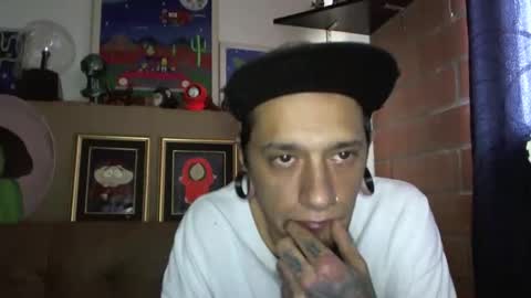 Snapshot of dante_x_5 chatting on November 5, 2025, 2:39 pm dante_x_5 online show from November 5, 2025, 2:39 pm