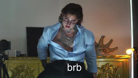 Snapshot of dantecoppolaa chatting on December 15, 2025, 10:14 pm Dante coppola online show from December 15, 2025, 10:14 pm