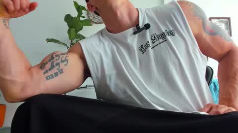 Snapshot of dantecummingss chatting on December 14, 2025, 6:45 pm Dante online show from December 14, 2025, 6:45 pm