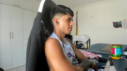 X Dante7373574 online show from April 15, 2026, 8:31 pm