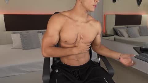 Snapshot of danteestone chatting on November 10, 2025, 8:30 pm Dante online show from November 10, 2025, 8:30 pm