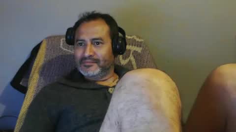 Snapshot of dantehot82 chatting on January 8, 2025, 2:25 am dantehot82 online show from January 8, 2025, 2:25 am