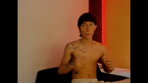 Snapshot of dantelord_ chatting on March 7, 2025, 9:59 pm dantelord_ online show from March 7, 2025, 9:59 pm