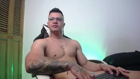 Snapshot of danteread chatting on February 13, 2025, 8:03 pm danteread online show from February 13, 2025, 8:03 pm