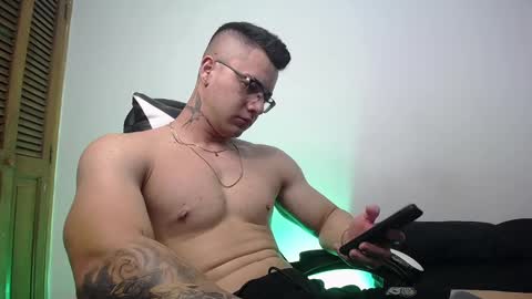 Snapshot of danteread chatting on February 16, 2025, 12:19 am danteread online show from February 16, 2025, 12:19 am
