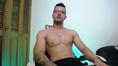 Snapshot of danteread chatting on March 9, 2025, 12:42 am danteread online show from March 9, 2025, 12:42 am
