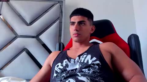 Snapshot of danterouxx chatting on December 22, 2025, 4:48 pm Dante online show from December 22, 2025, 4:48 pm