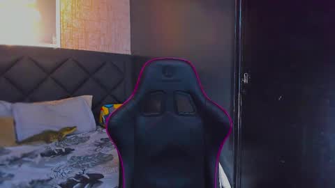 Snapshot of dany_dryy chatting on February 8, 2026, 3:32 am Dany online show from February 8, 2026, 3:32 am