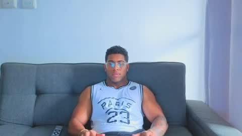 Snapshot of dany_dryy chatting on March 10, 2026, 9:09 pm Dany online show from March 10, 2026, 9:09 pm