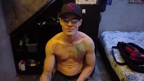 dany_kyng online show from March 19, 2026, 6:34 pm