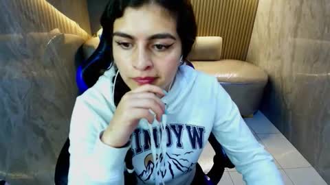 Dany online show from November 14, 2025, 1:32 pm