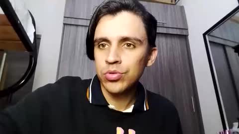 Snapshot of danylano chatting on November 16, 2025, 9:42 pm Daniel online show from November 16, 2025, 9:42 pm